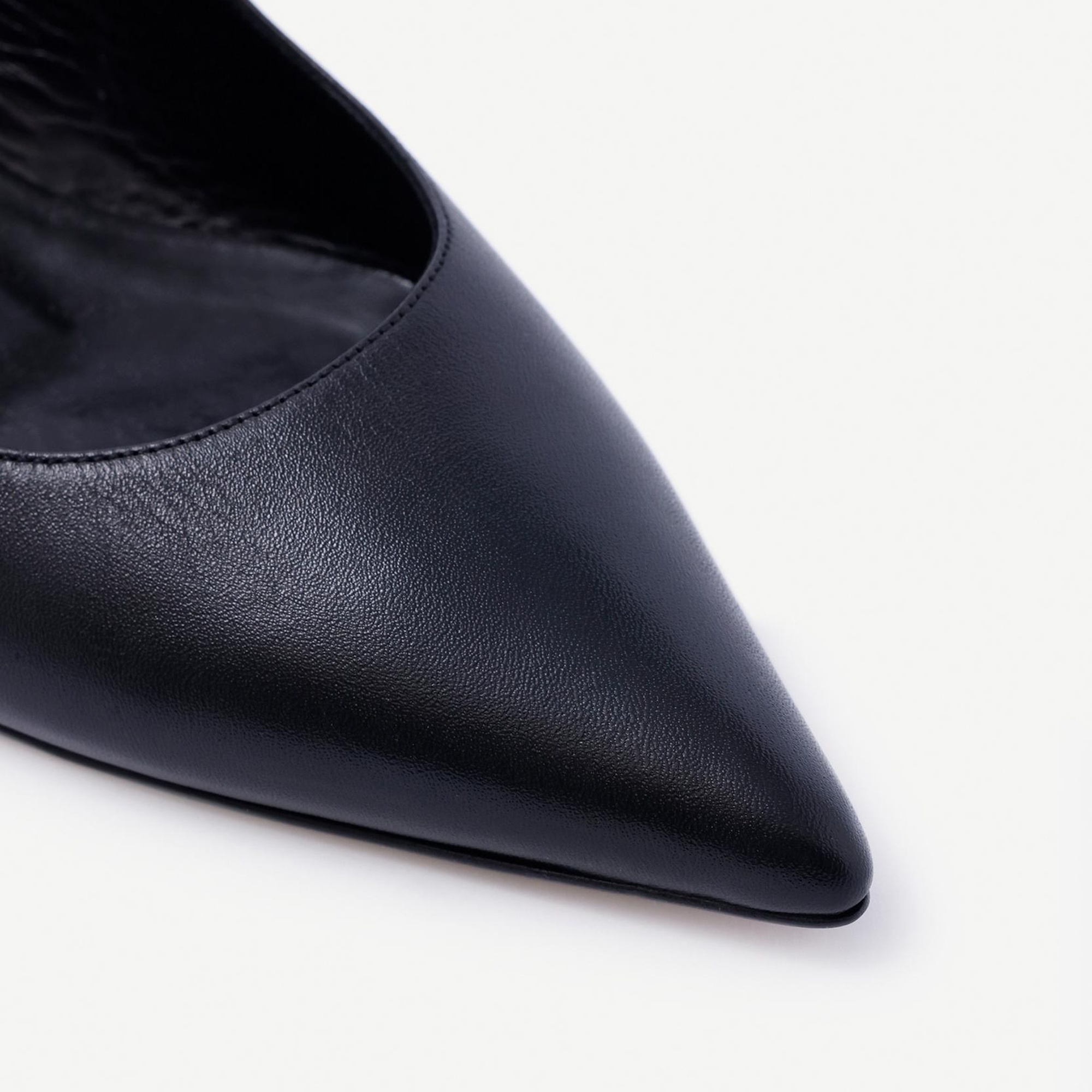 YARGICI Alçak Topuklu Arkası Açık Ayakkabı