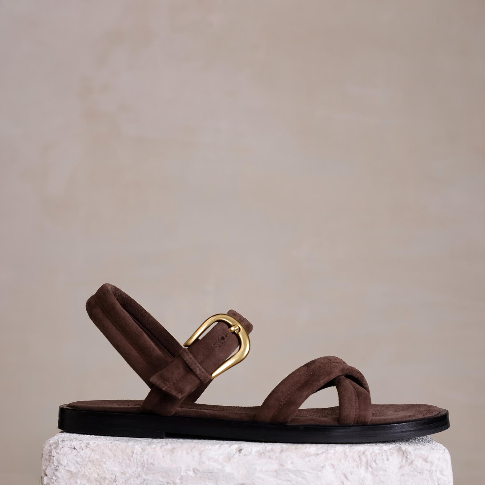 YARGICI Pedli Çapraz Deri Düz Sandalet