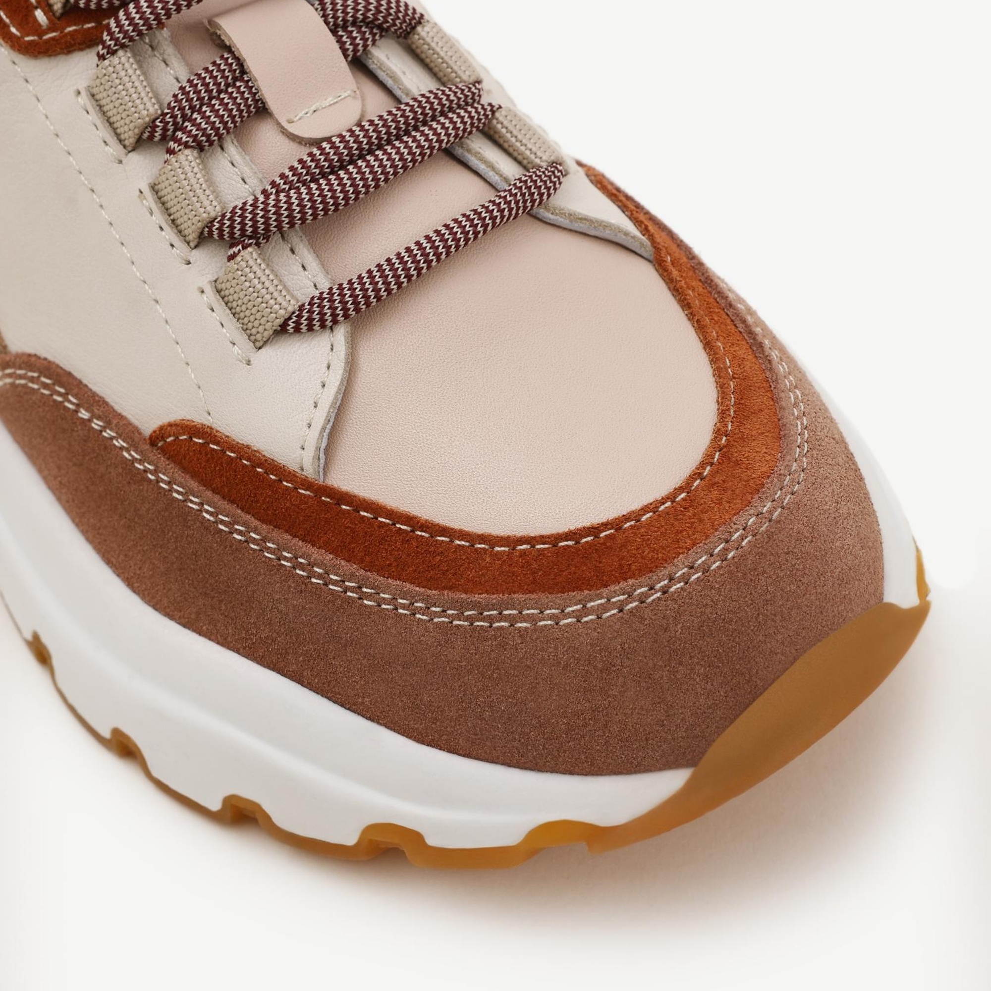 YARGICI Kalın Tabanlı Deri Spor Ayakkabı