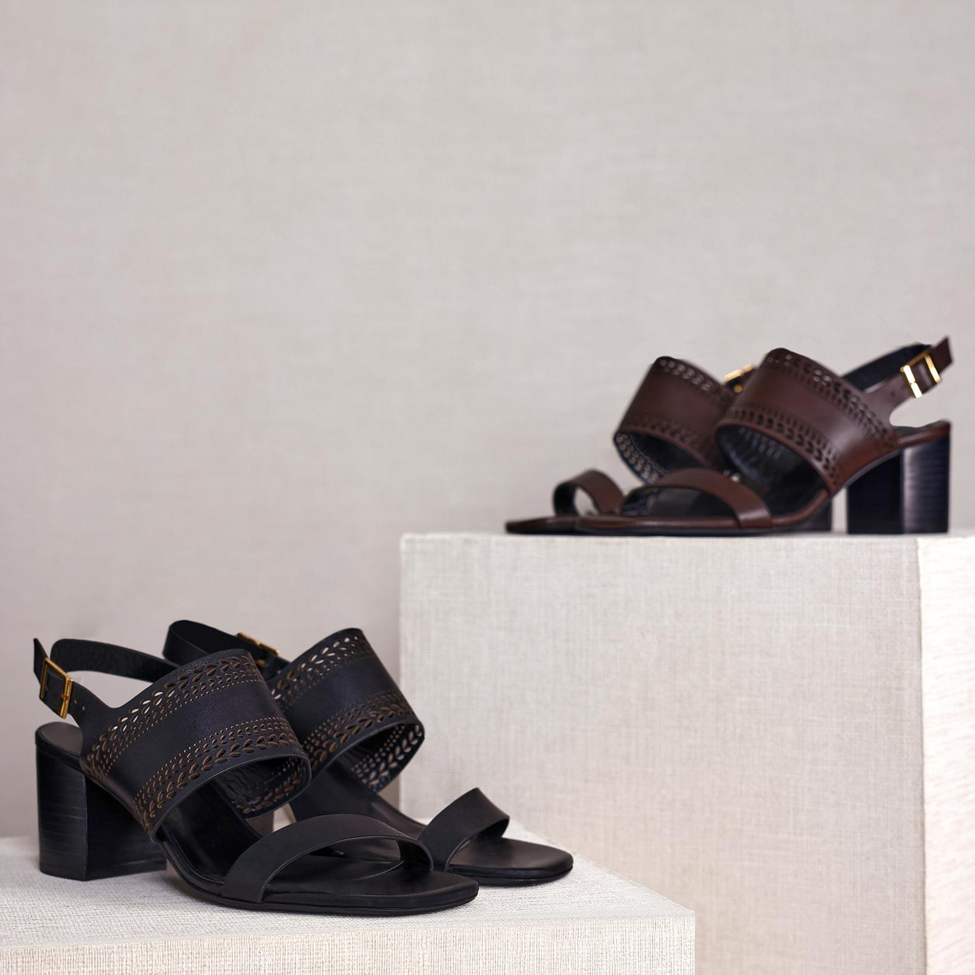 YARGICI Lazer Kesim Deri Topuklu Ayakkabı