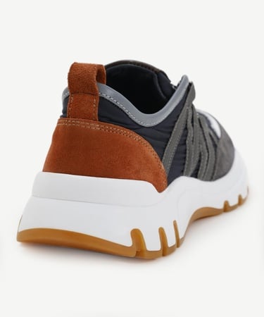  YARGICI Kalın Tabanlı Spor Ayakkabı