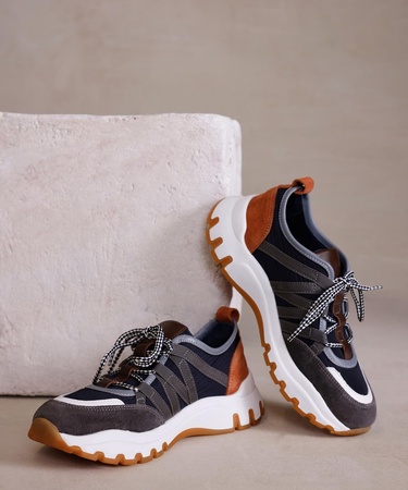  YARGICI Kalın Tabanlı Spor Ayakkabı