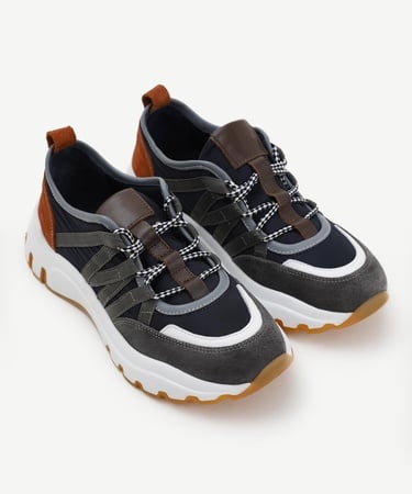  YARGICI Kalın Tabanlı Spor Ayakkabı