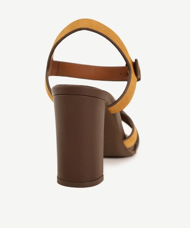  YARGICI Örgü Detaylı Deri Topuklu Ayakkabı