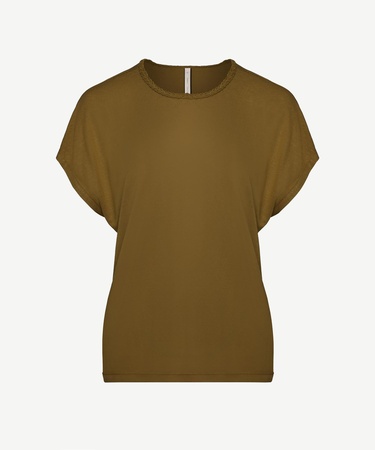  YARGICI Yaka Detaylı Kısa Kollu T-Shirt