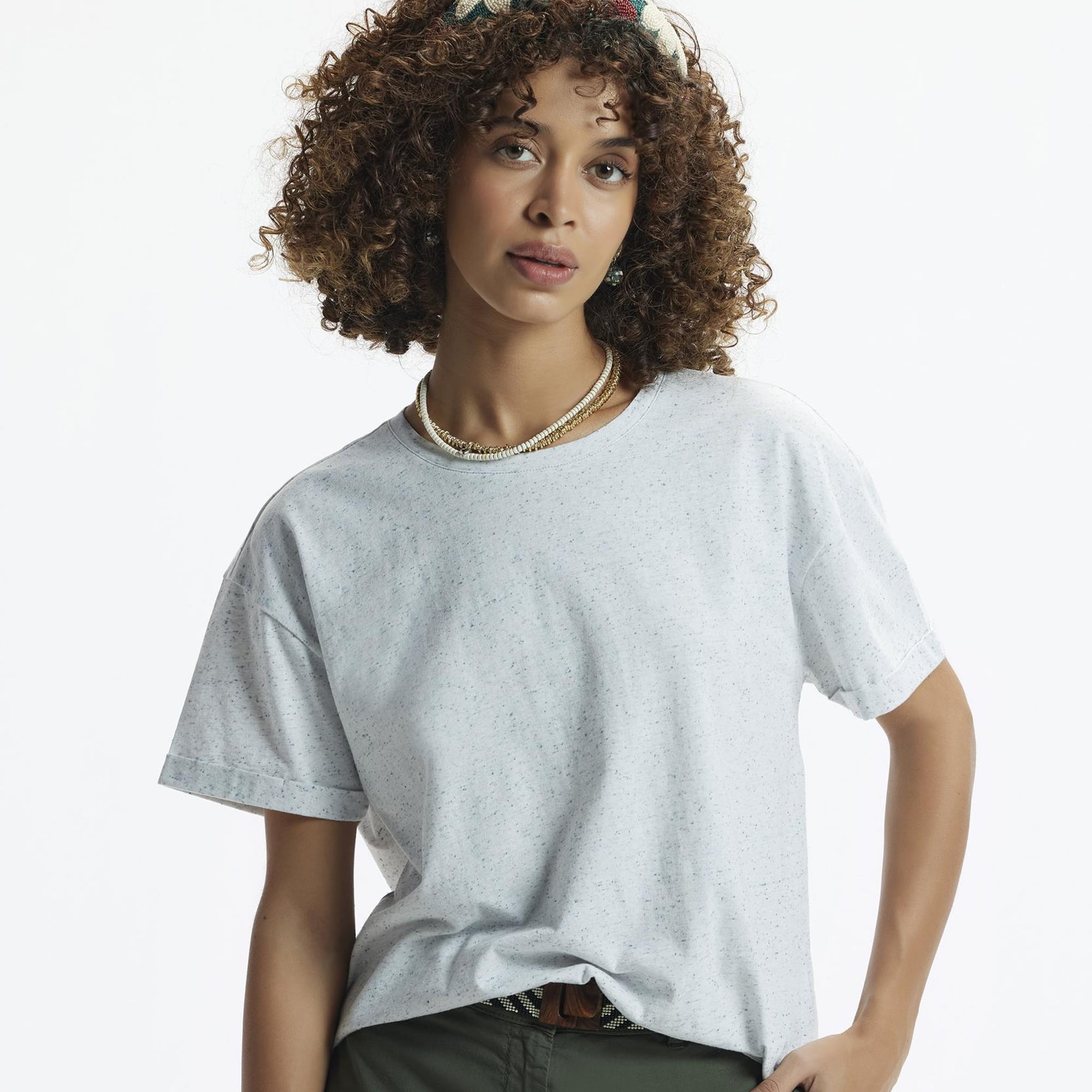 YARGICI Kolu Katlamalı Kısa Kollu T-Shirt