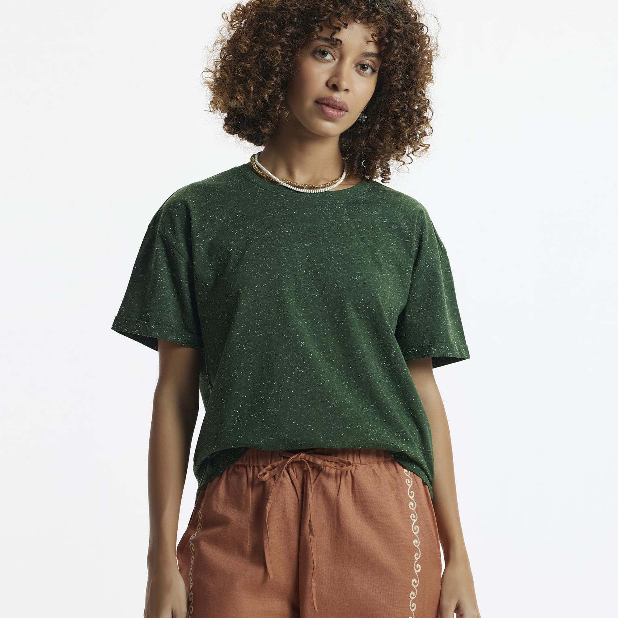 YARGICI Kolu Katlamalı Kısa Kollu T-Shirt