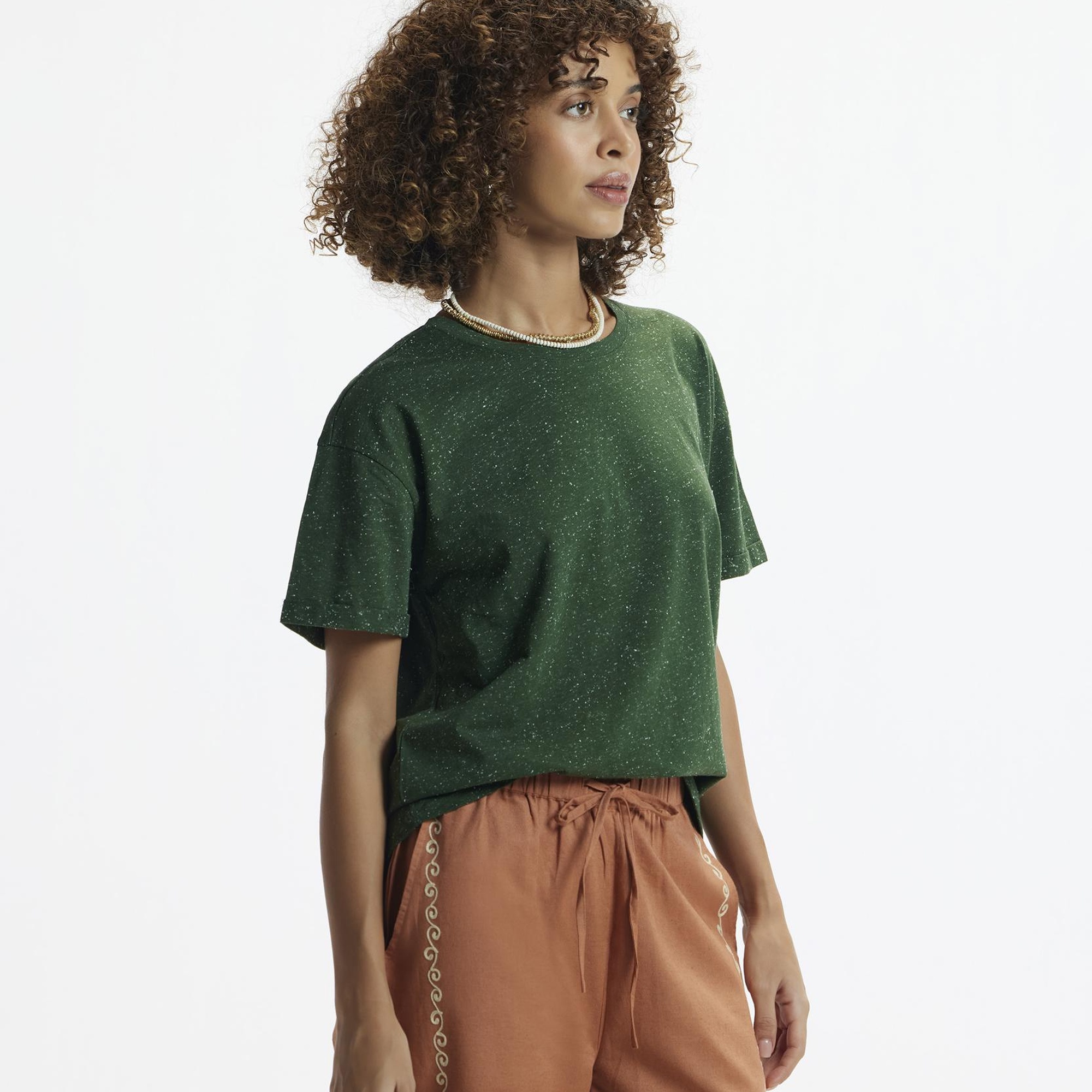 YARGICI Kolu Katlamalı Kısa Kollu T-Shirt