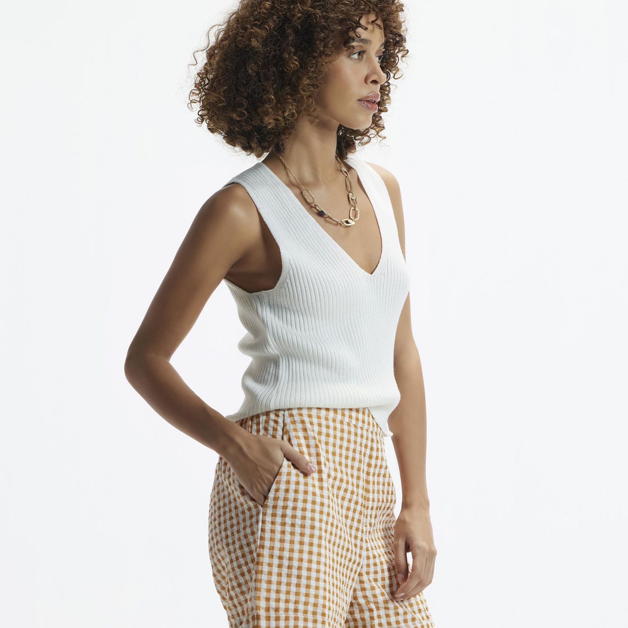 YARGICI Kolsuz V Yakalı Triko