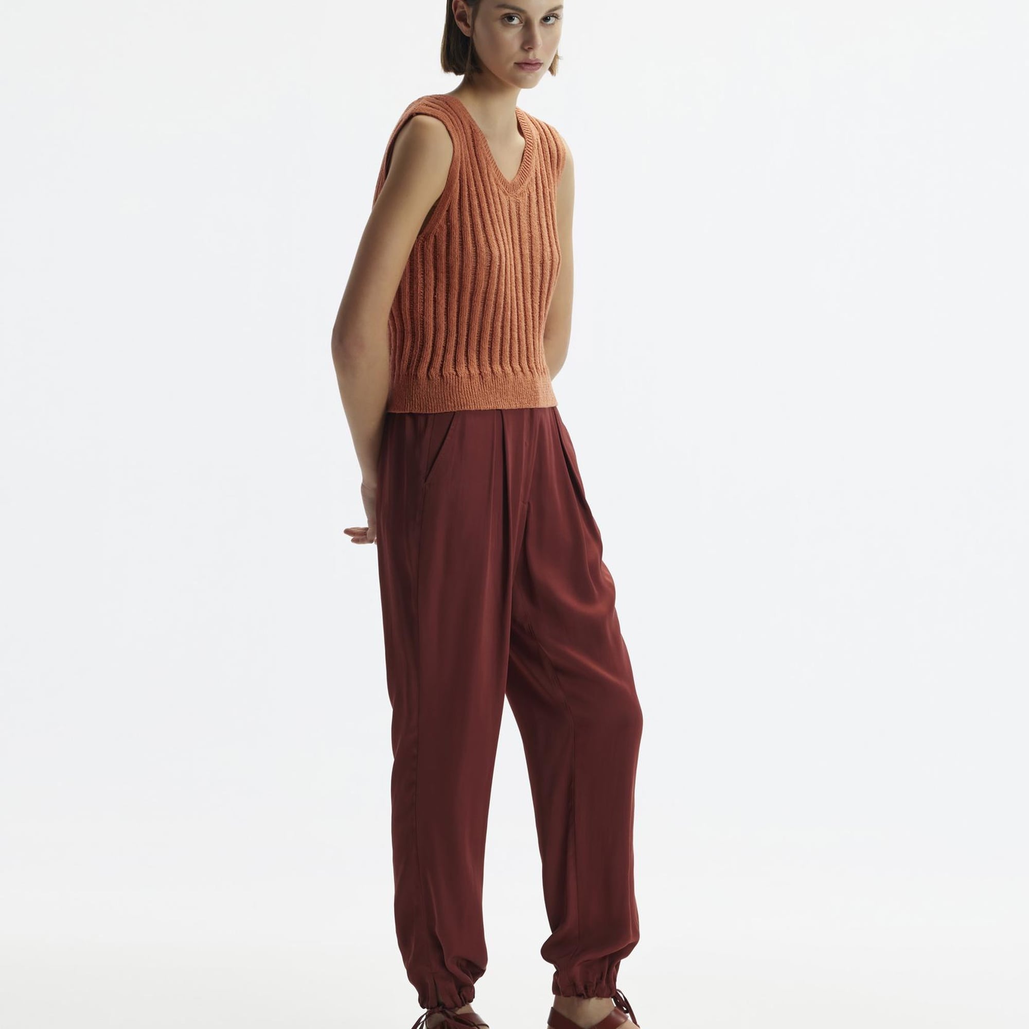 YARGICI Düz Kesim Paçası Bağlı  Pantolon