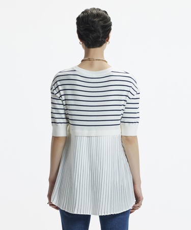  YARGICI Plise Panelli Kısa Kol Triko