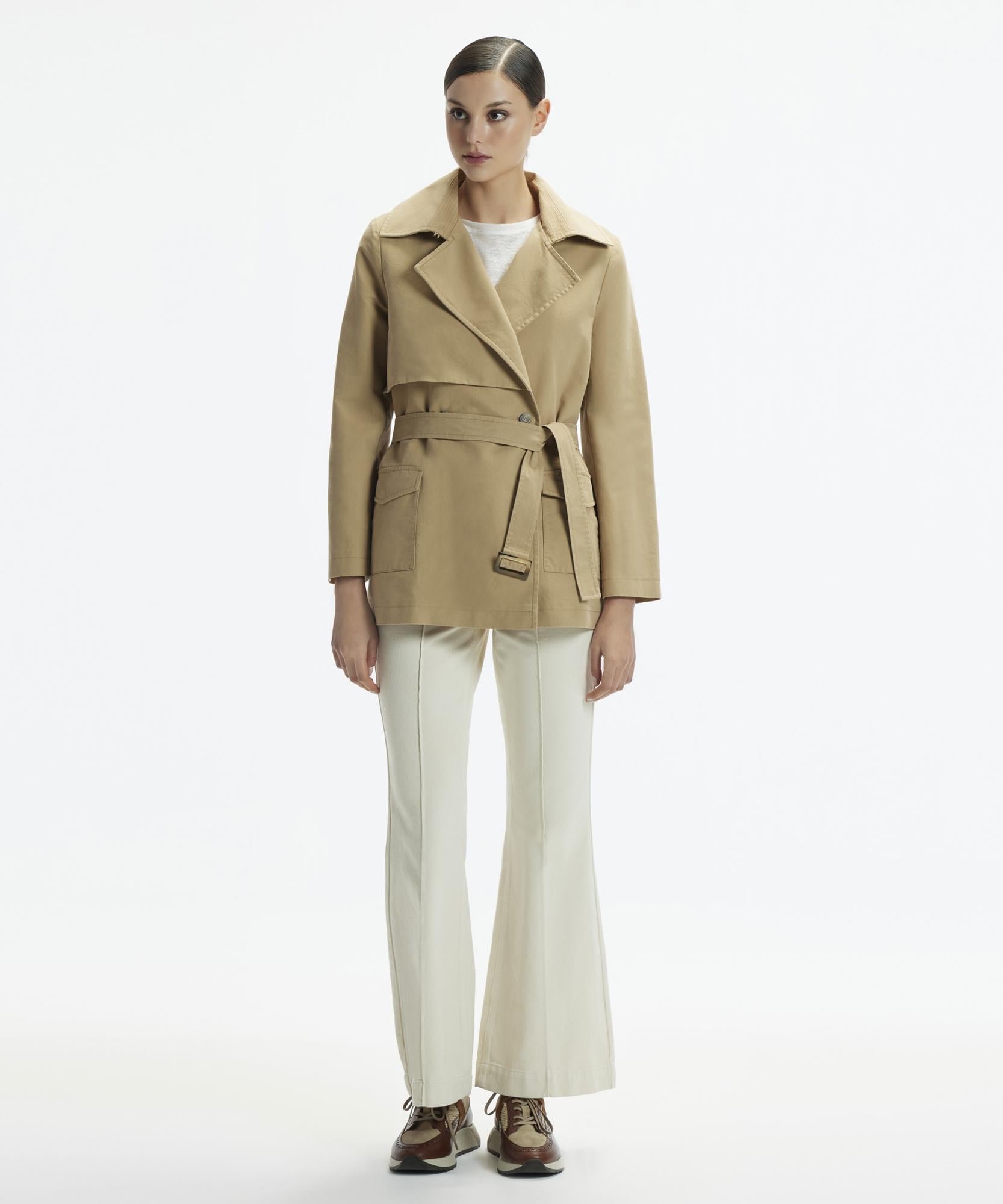  YARGICI Kelebek Yaka Rüzgarlıklı Kısa Pardösü