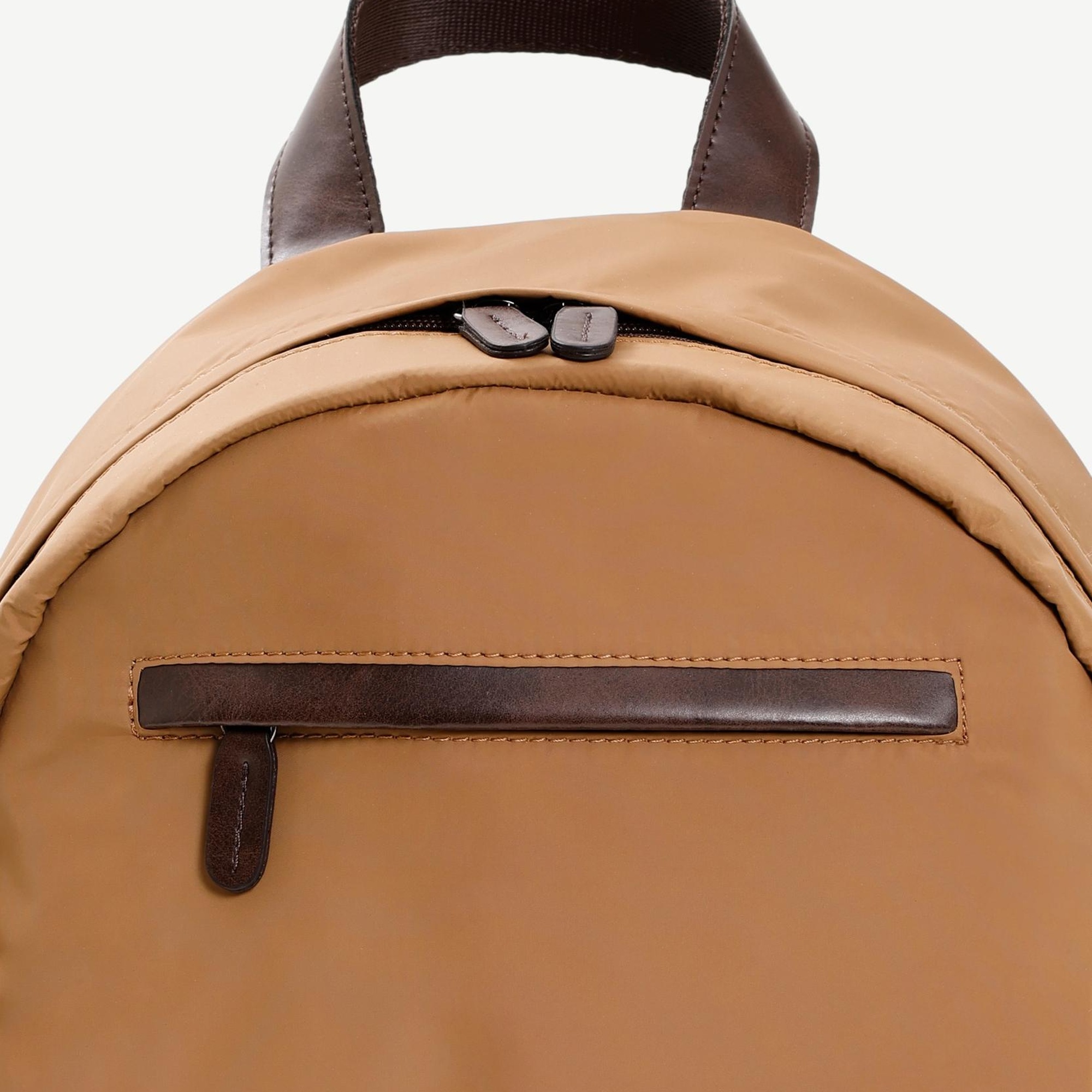 YARGICI Su Geçirmez Kumaş Detaylı Sırt Çantası