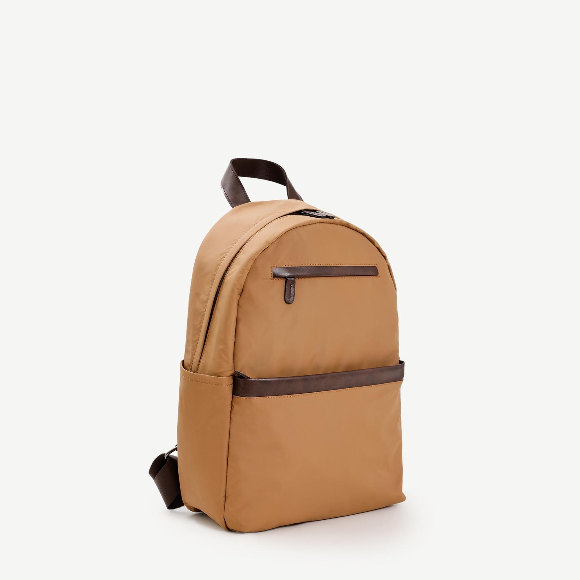 YARGICI Su Geçirmez Kumaş Detaylı Sırt Çantası