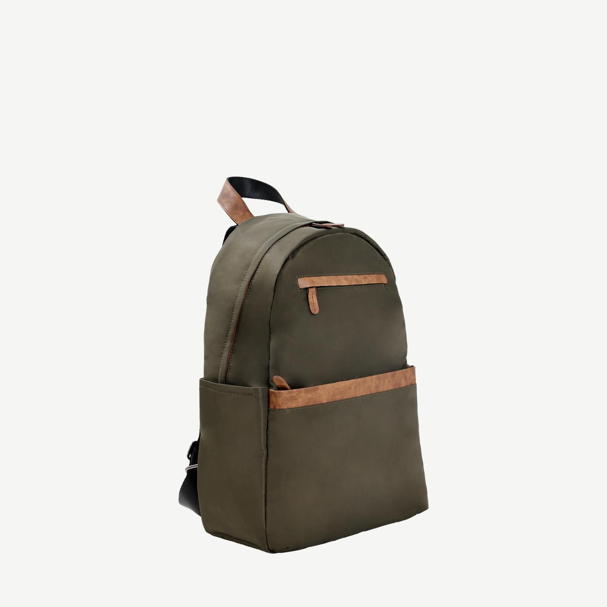 YARGICI Su Geçirmez Kumaş Detaylı Sırt Çantası