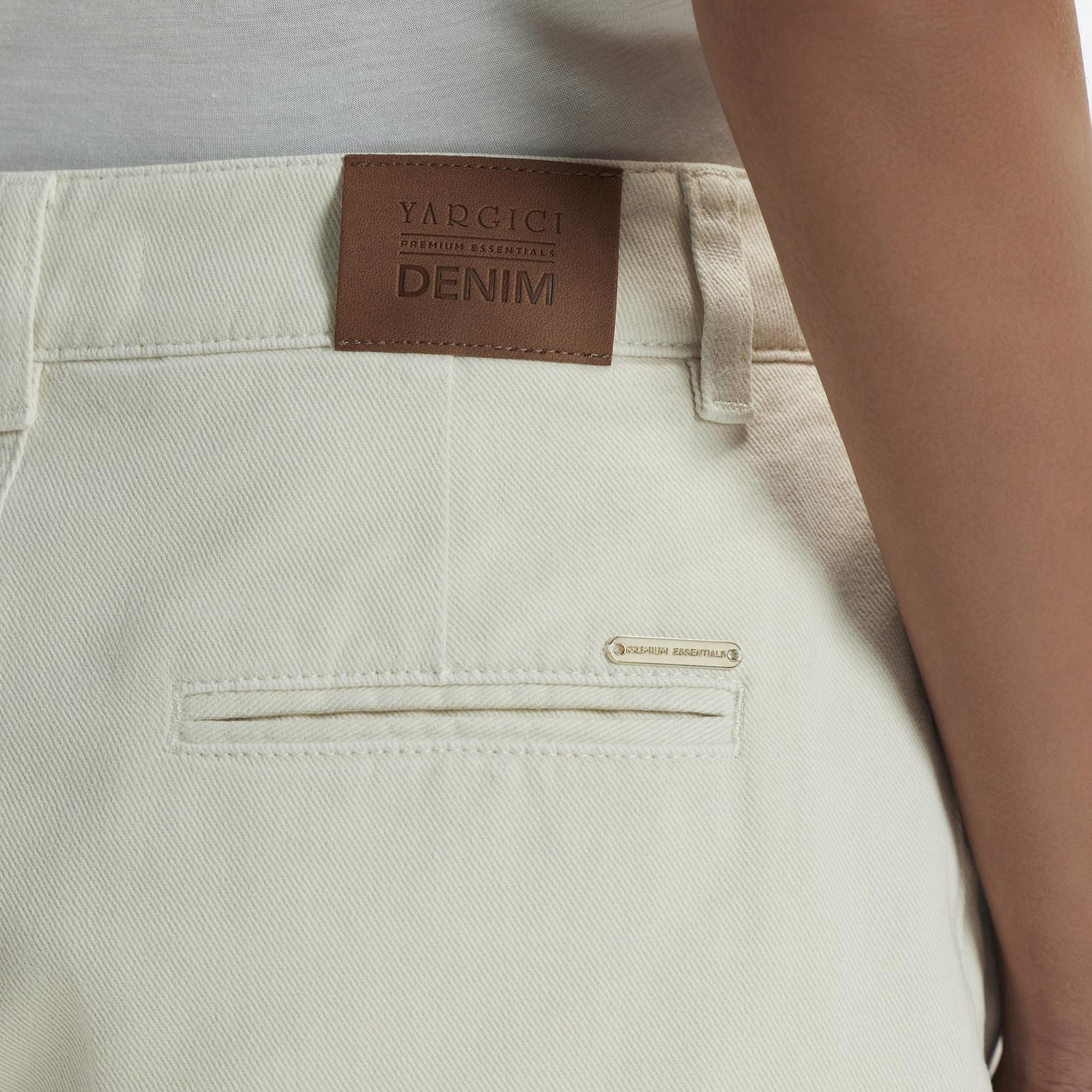 YARGICI Paça Kıvırmalı Bermuda