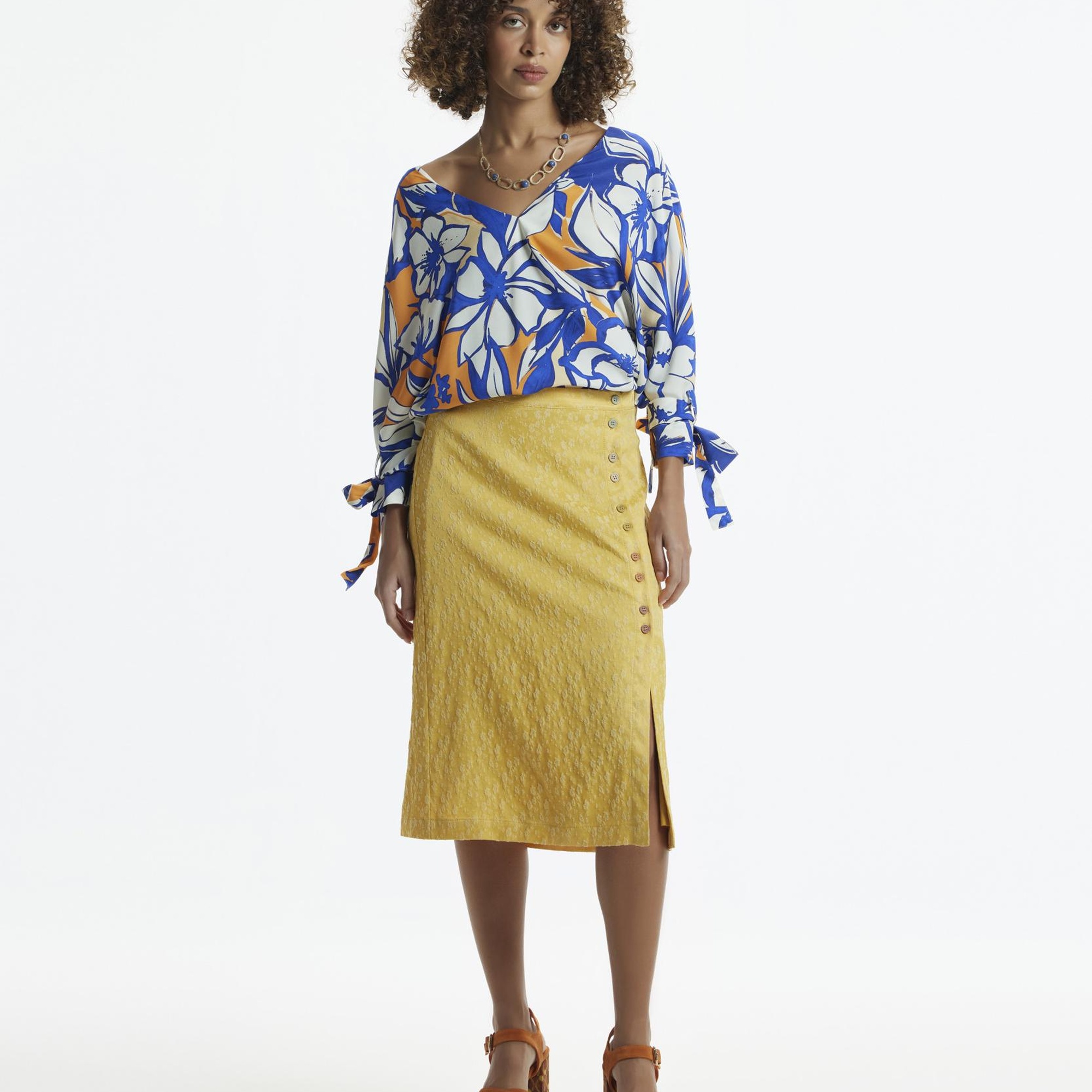 YARGICI V Yakalı Manşeti Bağlamalı Bluz