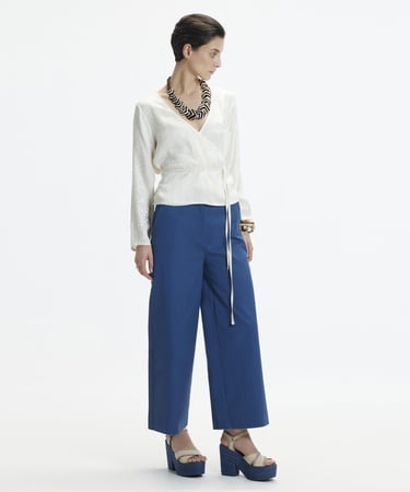  YARGICI Kruvaze Bağlamalı V Yaka Bluz