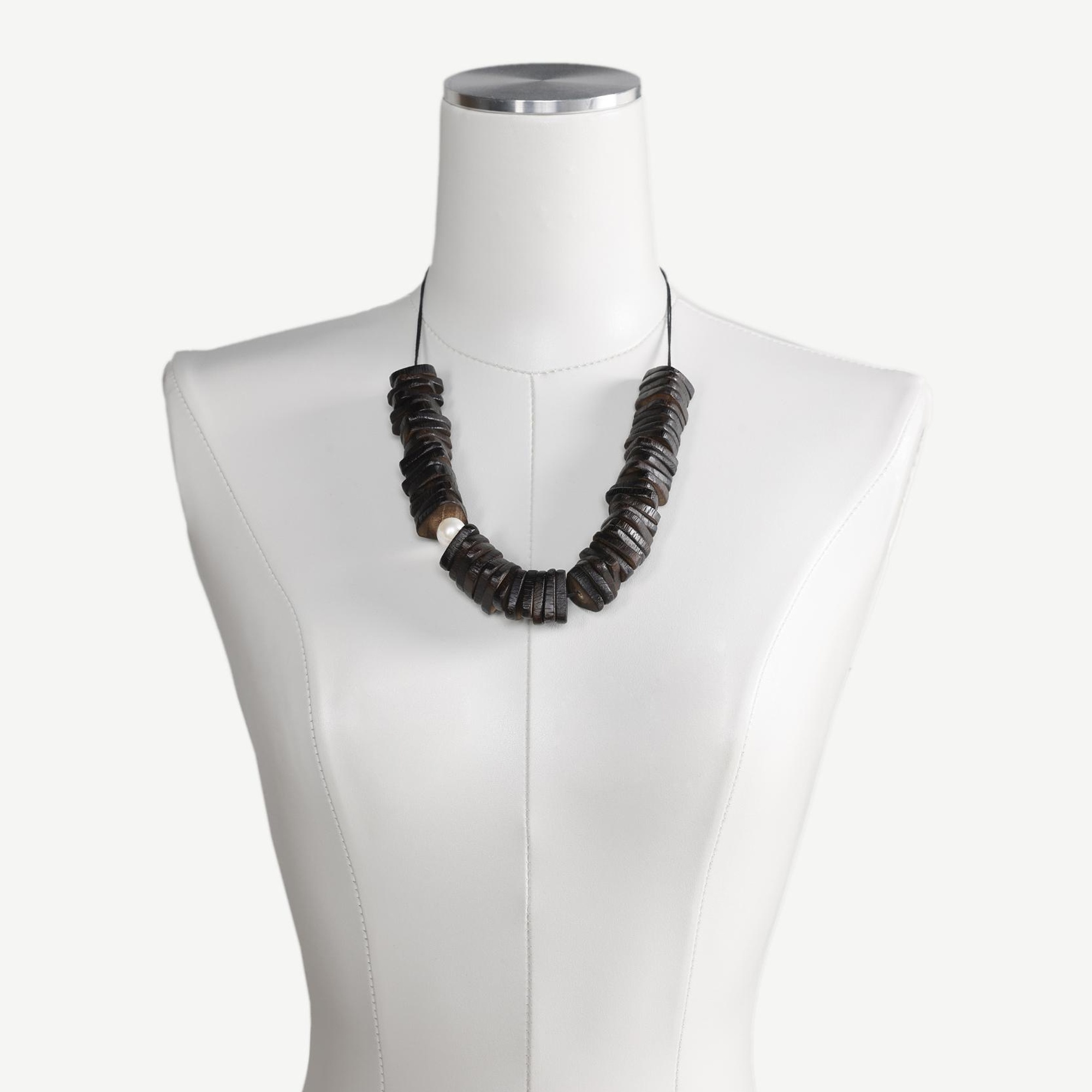 YARGICI İnci Detaylı Ahşap Kolye