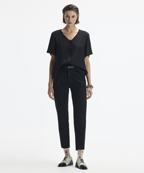  YARGICI Kısa Kol V Yaka Biye Detaylı Gömlek