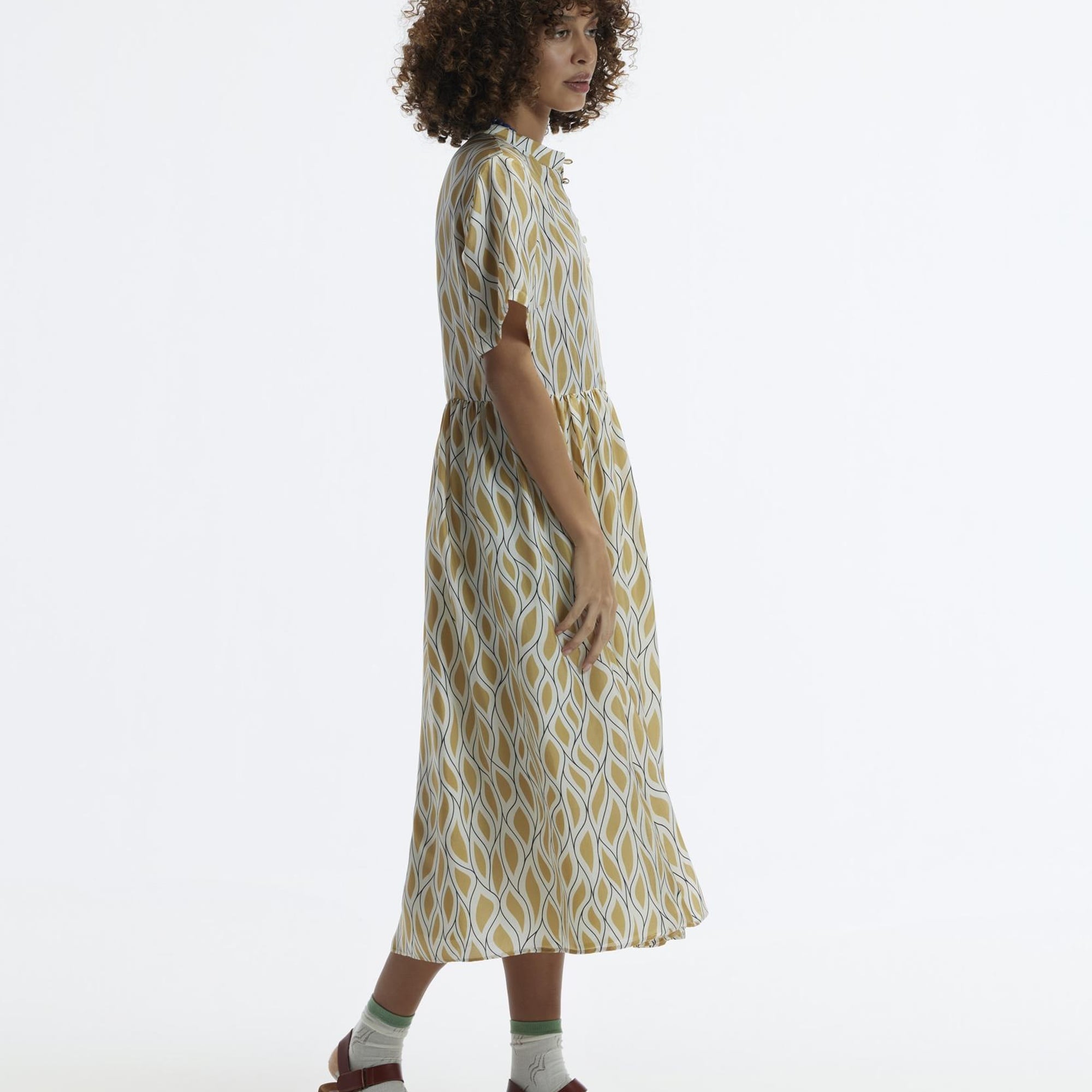 YARGICI Kısa Kollu Düğmeli Midi Boy Elbise