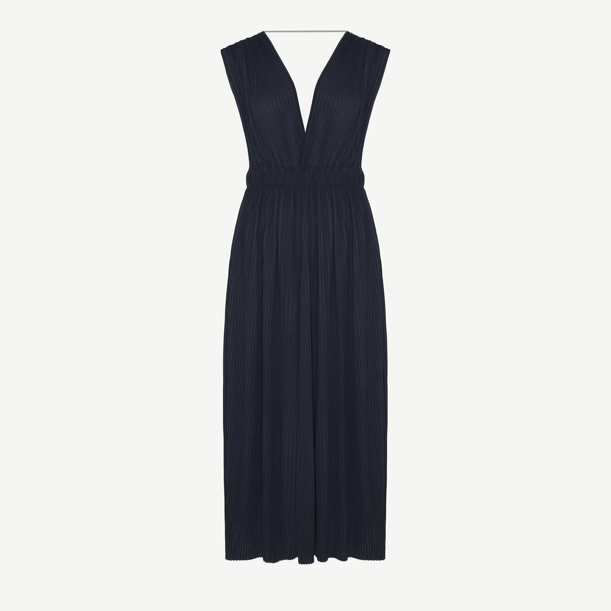 YARGICI V Yaka Kolsuz Pliseli Uzun Elbise