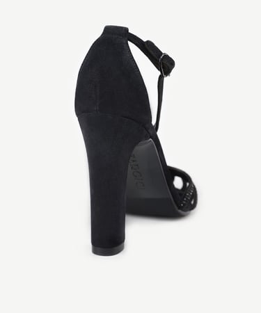  YARGICI Aksesuar Detaylı Deri Topuklu Ayakkabı