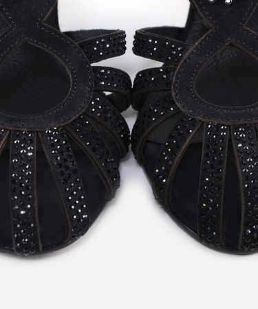  YARGICI Aksesuar Detaylı Deri Topuklu Ayakkabı