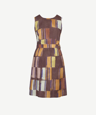  YARGICI Kolsuz Bisiklet Yaka Sırtı Pencere Detaylı Beli Kemerli Elbise