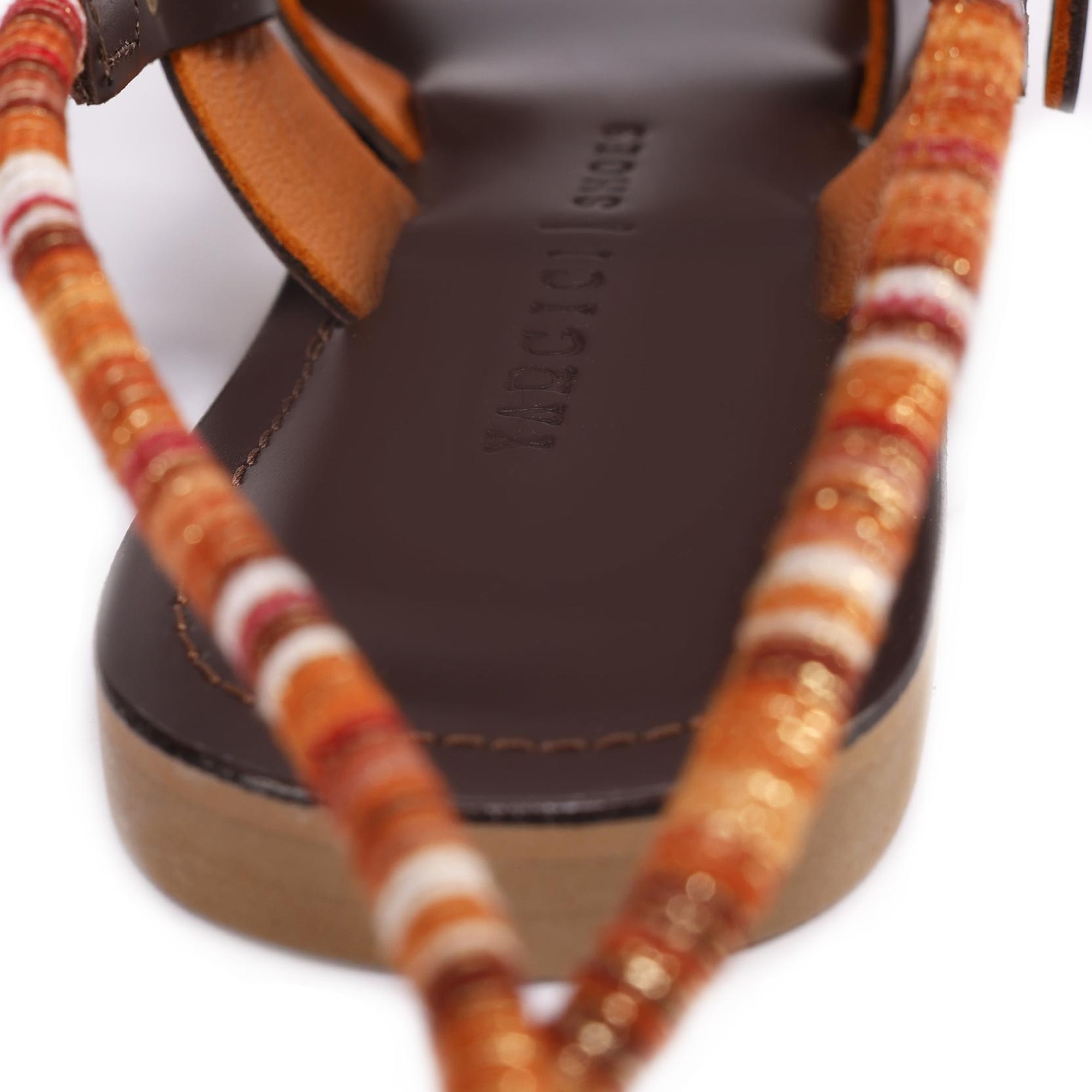 YARGICI Arkadan Bağlı Deri Sandalet