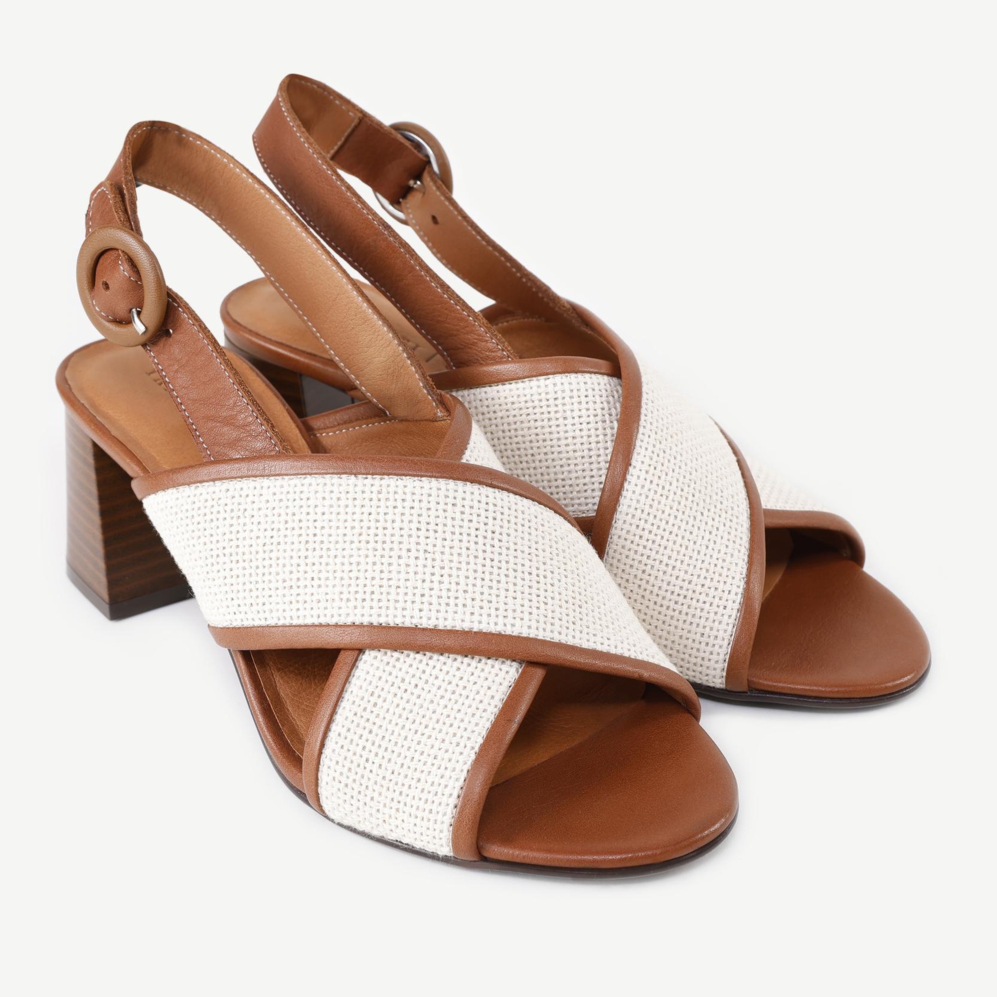 YARGICI Hasır Detaylı Deri Topuklu Sandalet