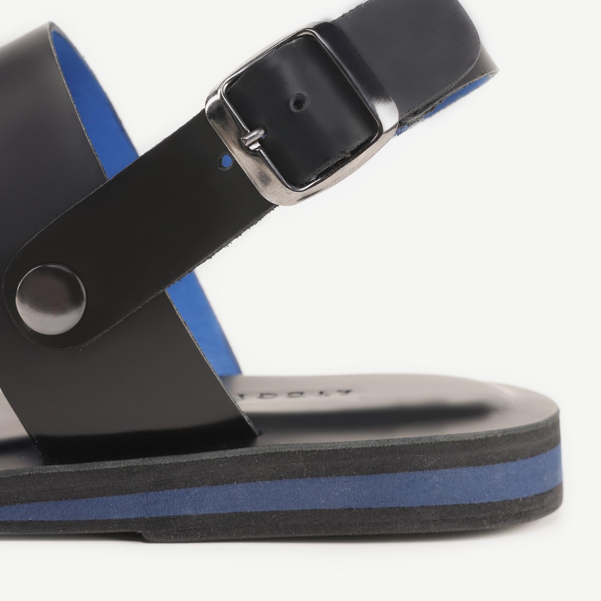 YARGICI Renkli Astarlı Deri Sandalet