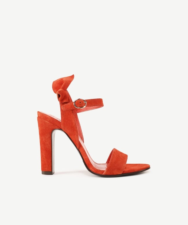  YARGICI Fiyonk Detaylı Deri Topuklu Ayakkabı