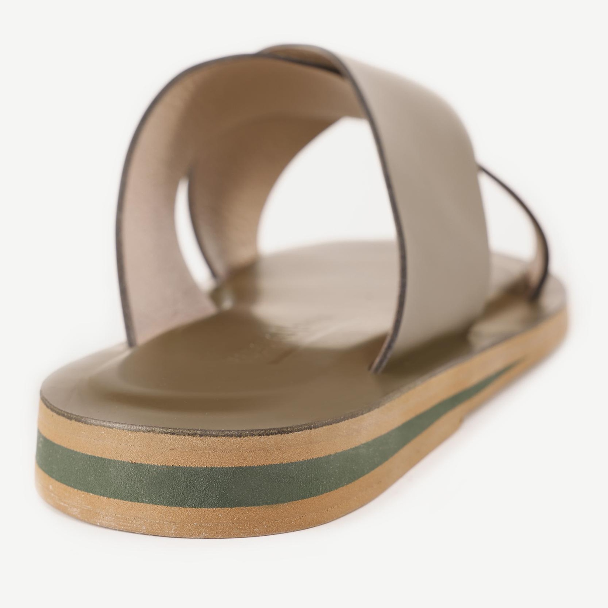 YARGICI Çapraz Bantlı Deri Terlik