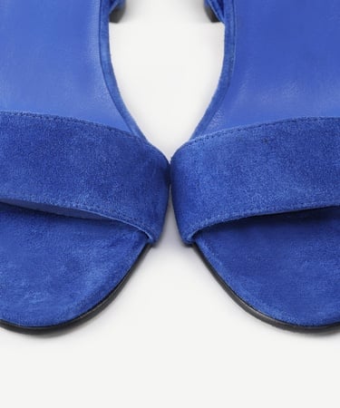  YARGICI Fiyonk Detaylı Deri Topuklu Ayakkabı