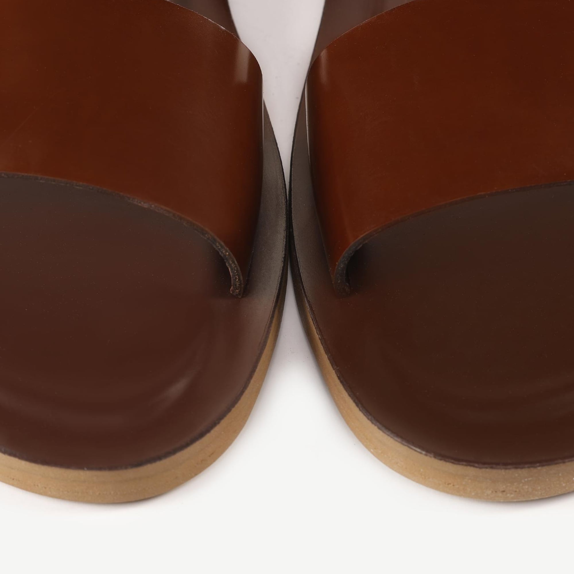 YARGICI Tek Bantlı Deri Sandalet