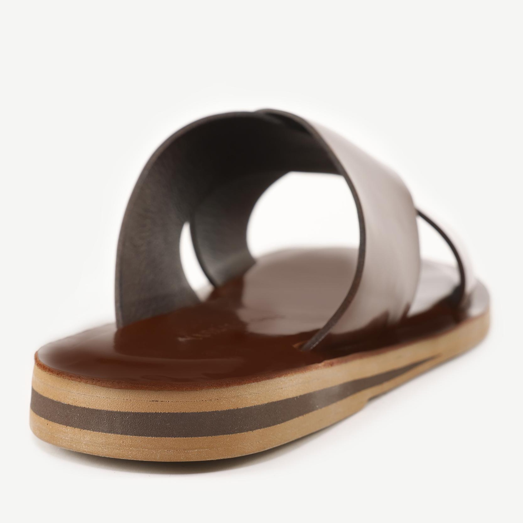 YARGICI Çapraz Bantlı Deri Terlik