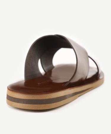  YARGICI Çapraz Bantlı Deri Terlik