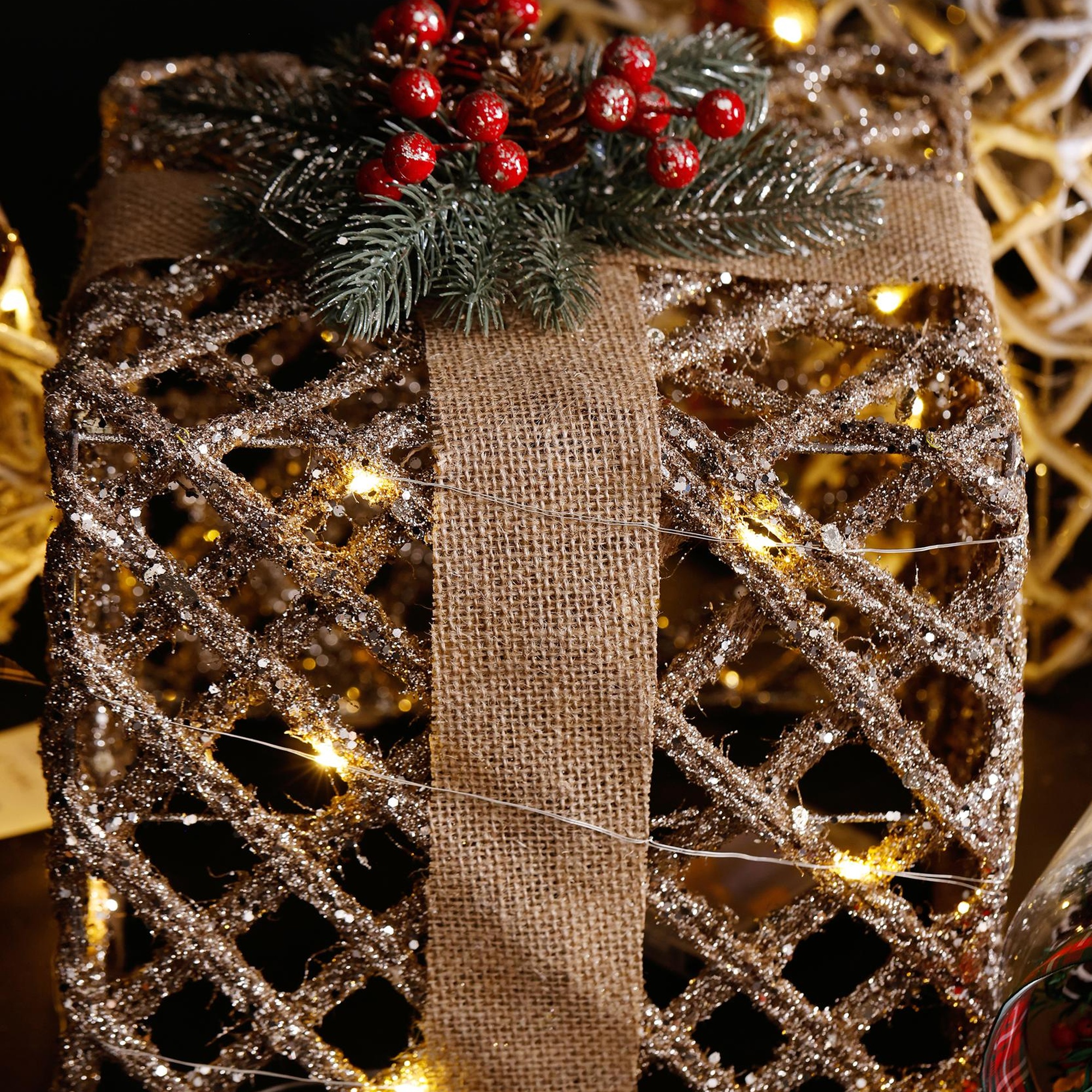 YARGICI Obje(26X26X30 Cm)