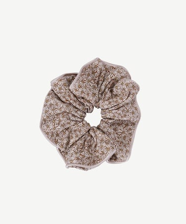  YARGICI Çiçek Desenli Toka