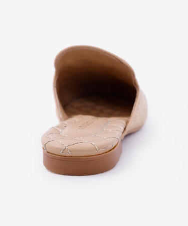  YARGICI Nakış Detaylı Önü Kapalı Terlik