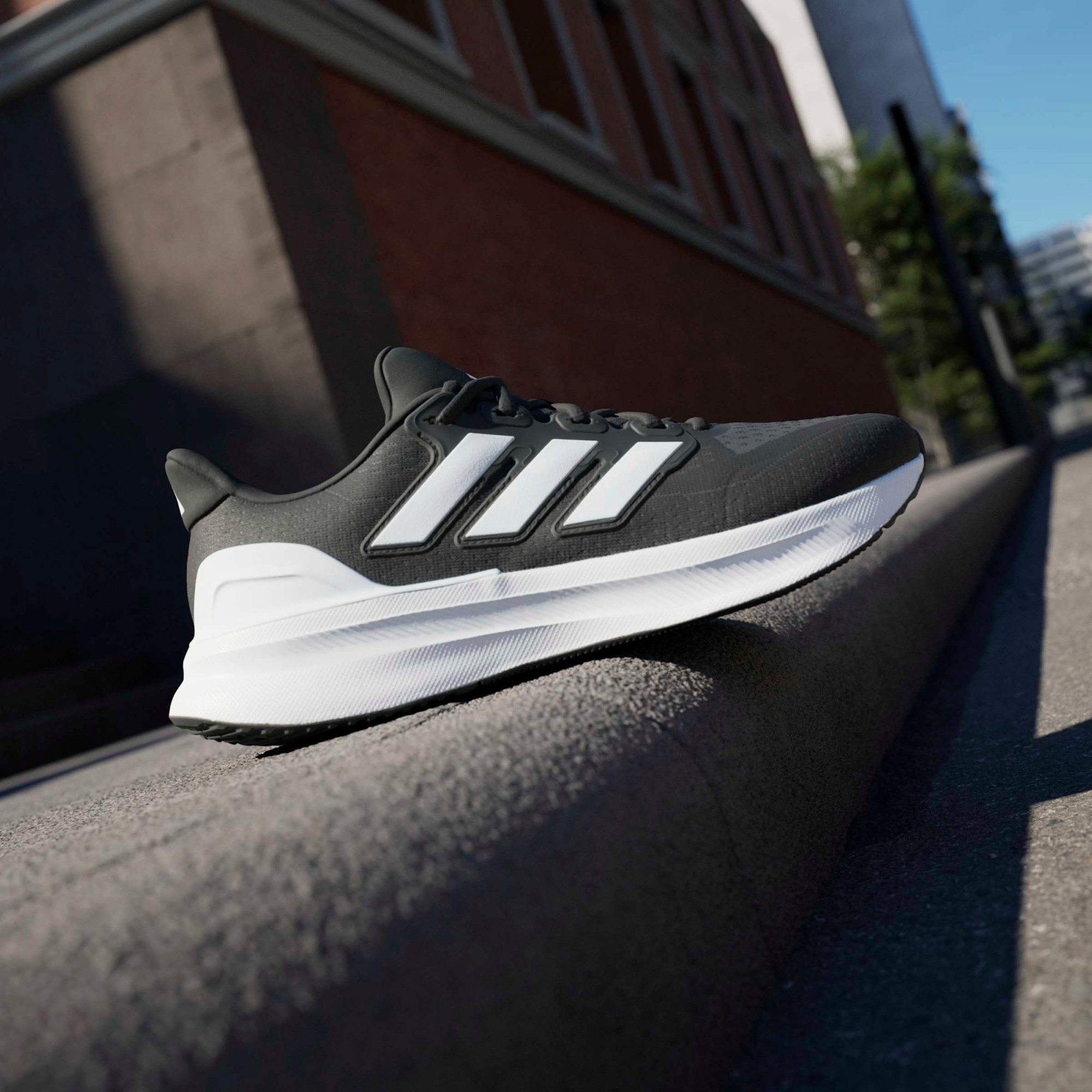 adidas Ultrarun 5 Erkek Siyah Koşu Ayakkabısı