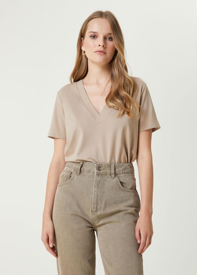  Beymen Club Kadın Bej V Yaka T-shirt