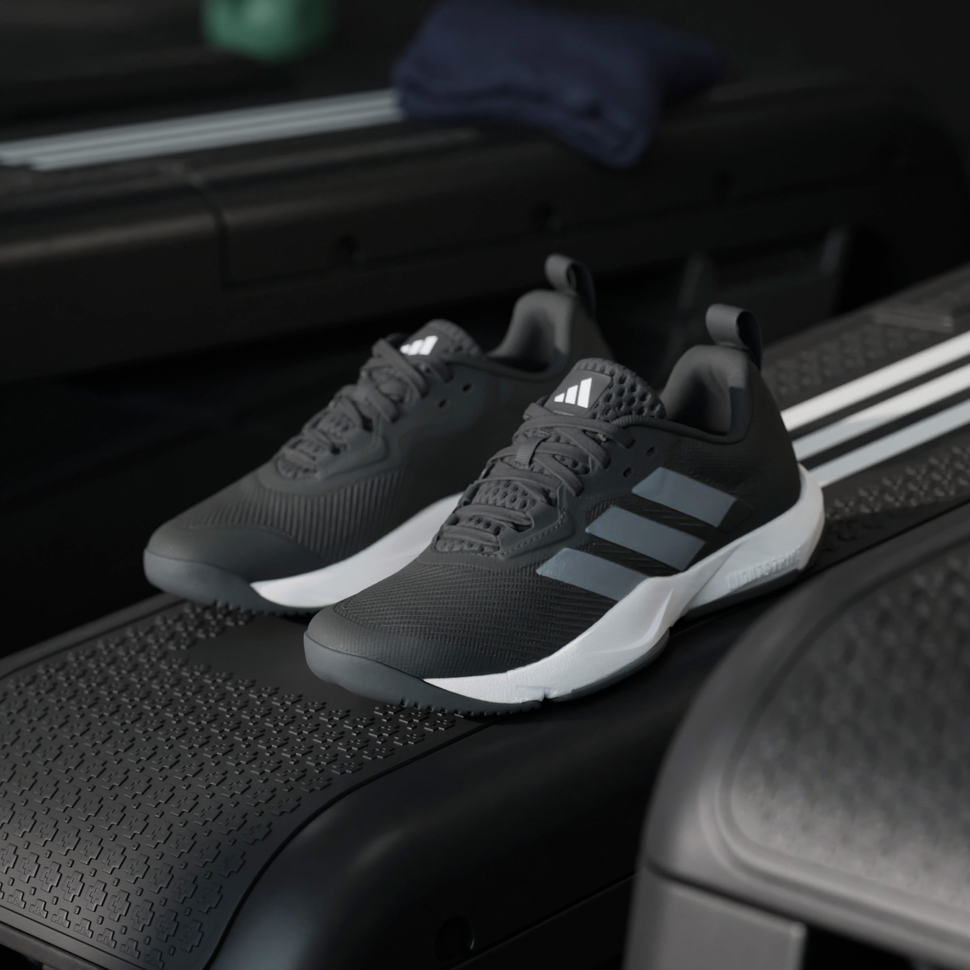 adidas Rapidmove 2 Kadın Siyah Antrenman Ayakkabısı