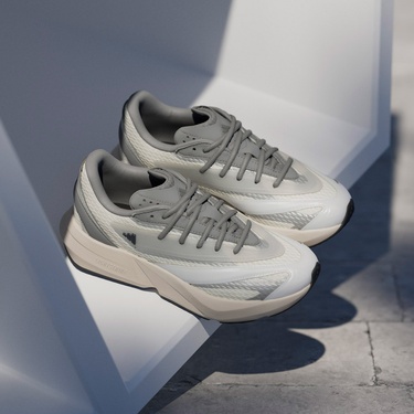  adidas Lightblaze Kadın Beyaz Spor Ayakkabı