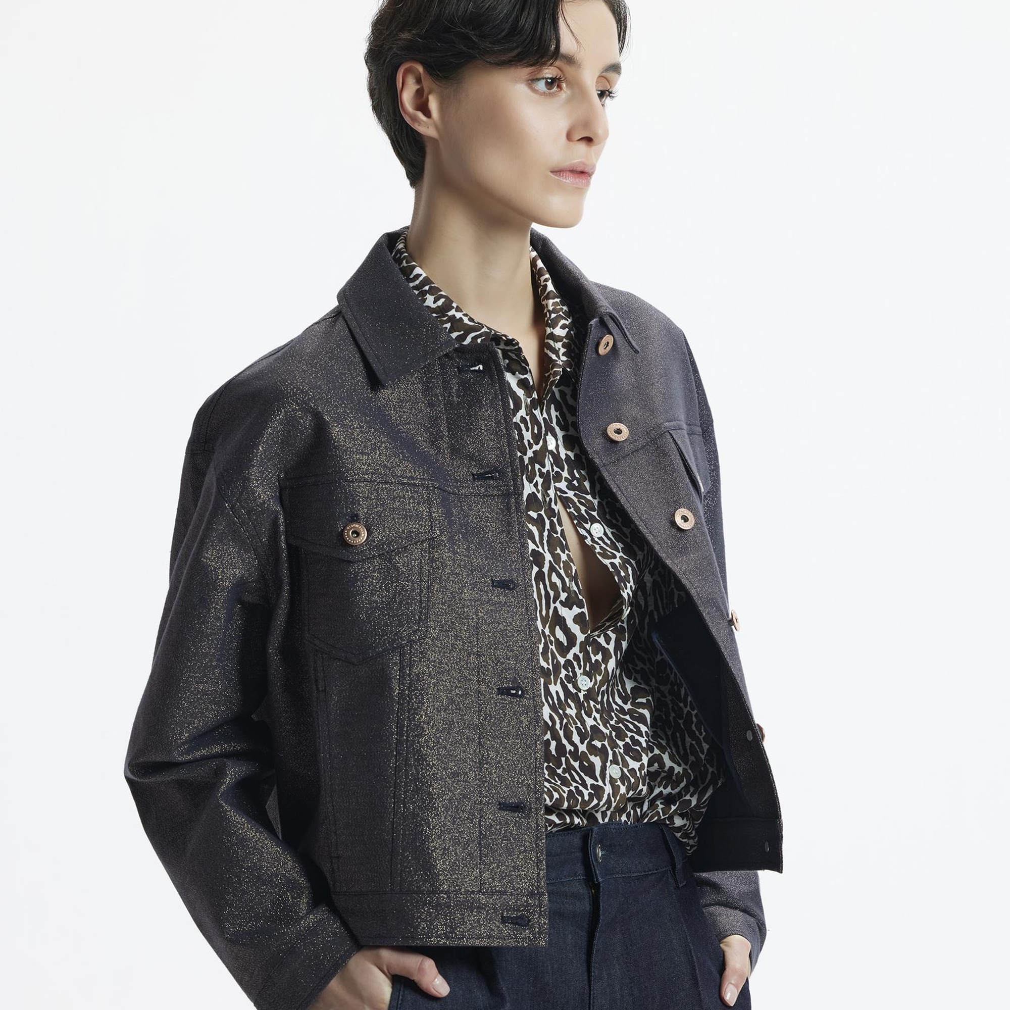 YARGICI Gömlek Yaka Önü Cepli Kısa Ceket