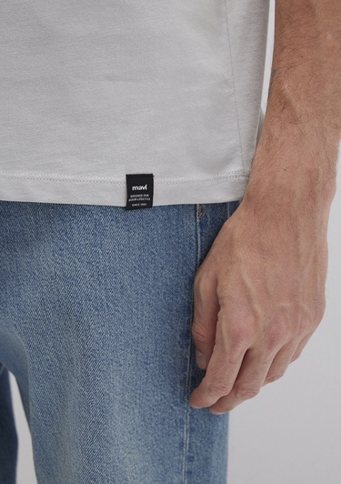  Mavi Etiket Detaylı Gri Basic Tişört Loose Fit / Bol Rahat Kesim 0611824-70075