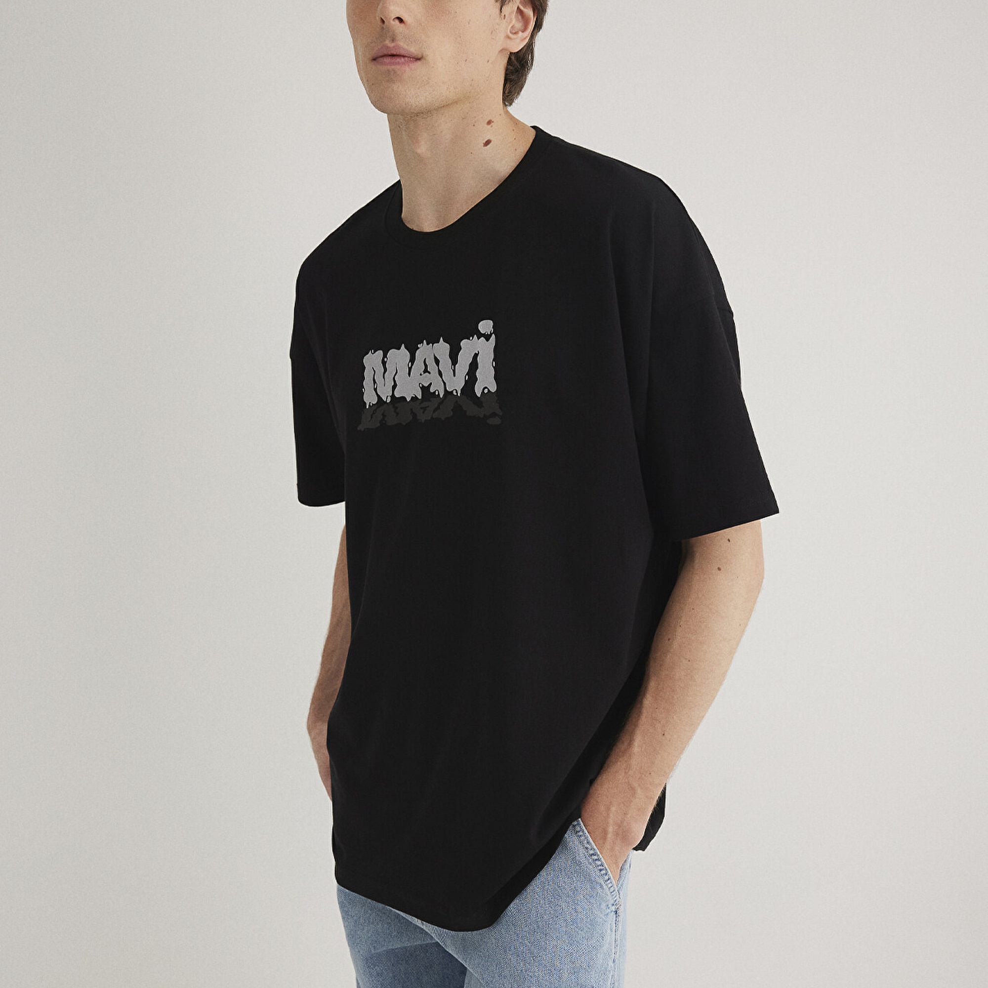 Mavi Mavi Logo Baskılı Siyah Tişört Oversize / Geniş Kesim 0611828-900