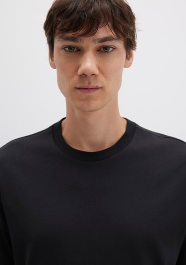  Mavi Etiket Detaylı Siyah Basic Tişört Loose Fit / Bol Rahat Kesim 0611824-900