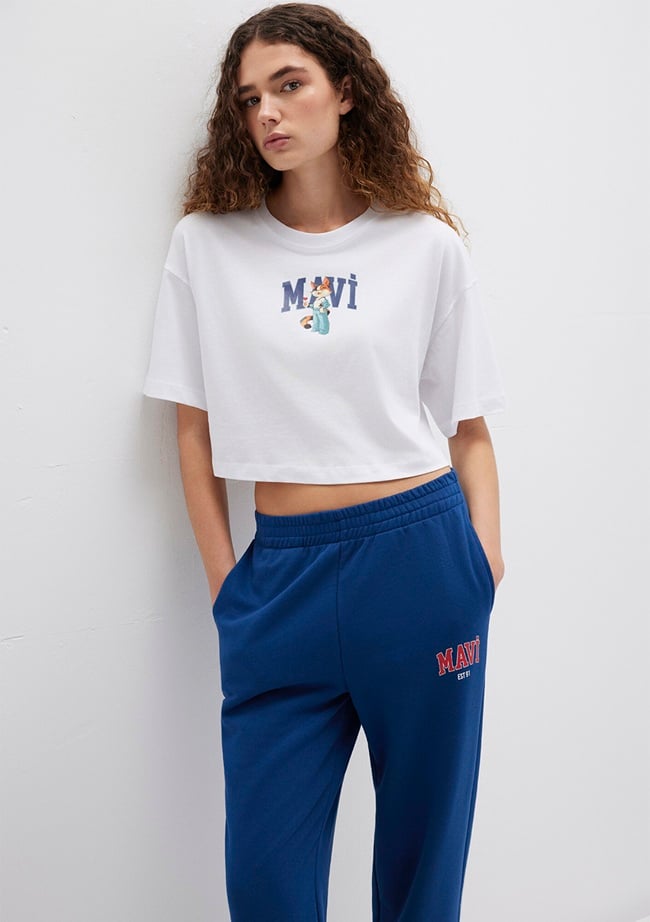  Mavi Kedi Logo Baskılı Beyaz Tişört Crop / Kısa Kesim 1613284-620